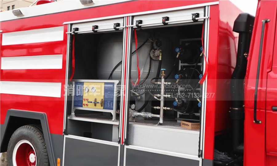 東風153三劑聯用消防車 東風153三劑聯用消防車