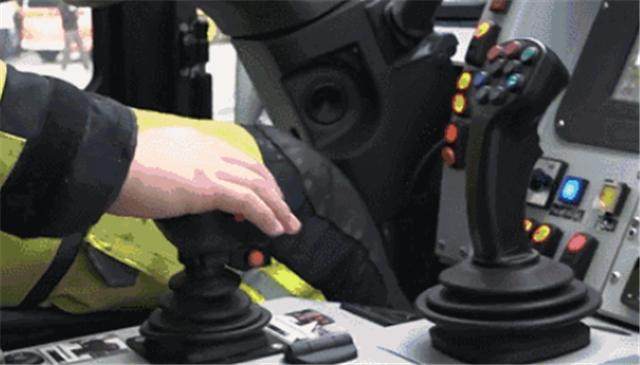 �M(j��n)�ڸ߶�����܇