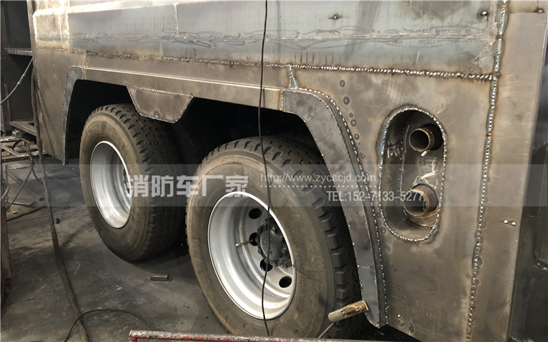 五十鈴泡沫干粉聯(lián)用消防車生產現(xiàn)場 五十鈴泡沫干粉聯(lián)用消防車生產現(xiàn)場